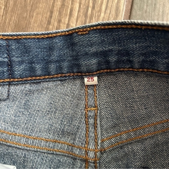 Levi’s Wedgie Icon Jeans in Classic Tint Sz 25 - Picture 8 of 9